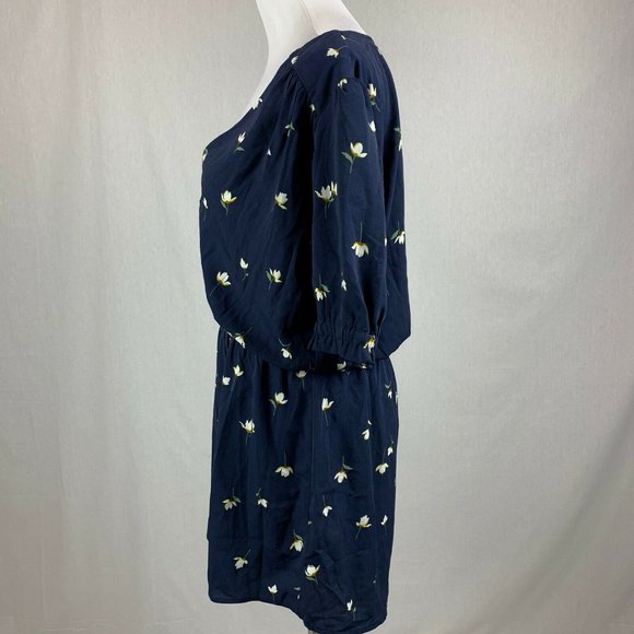 NEW Urban Outfitters navy blue white floral romper - Picture 6 of 6